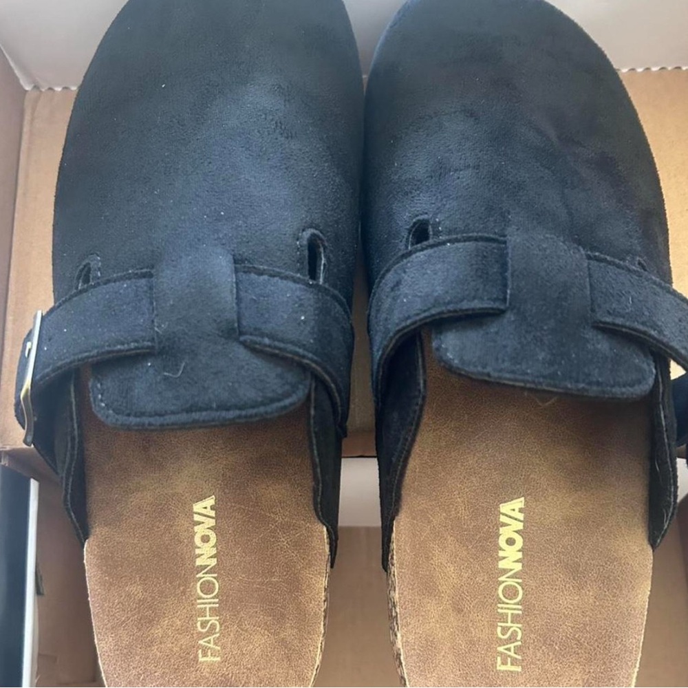 Fashion Nova Black Mules